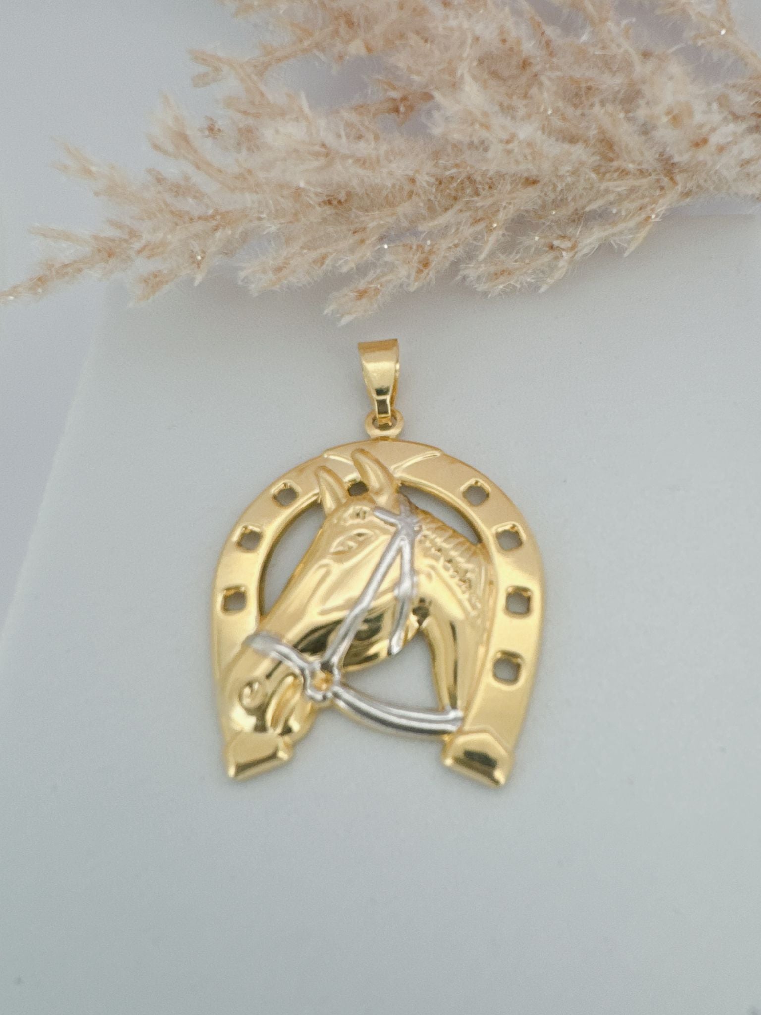 139/PI01 - HORSE PENDANT