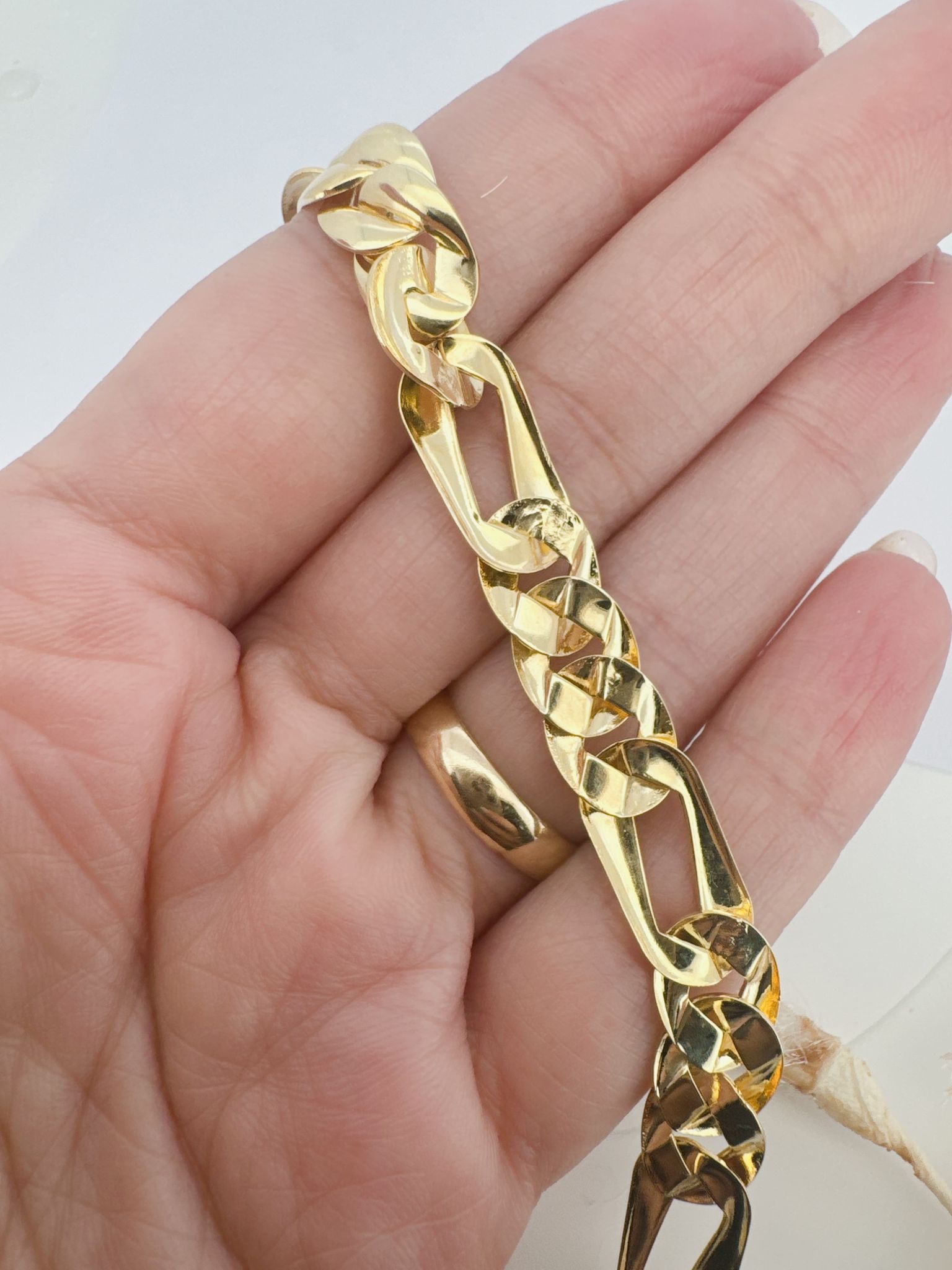 139- MEN'S LIGHT CHAIN BRACELET