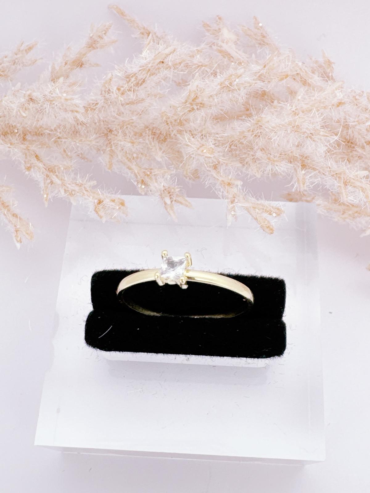 0133- SOLITAIRE RING BASIC