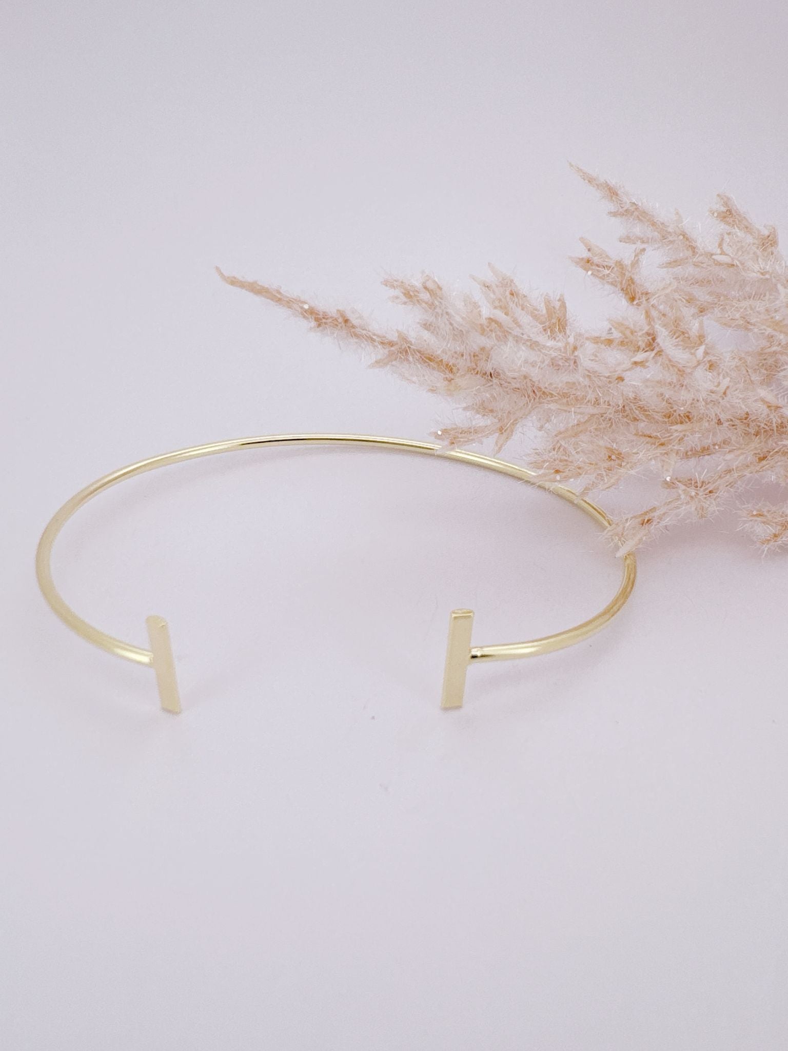 0098 - HARD MINIMALIST BRACELET