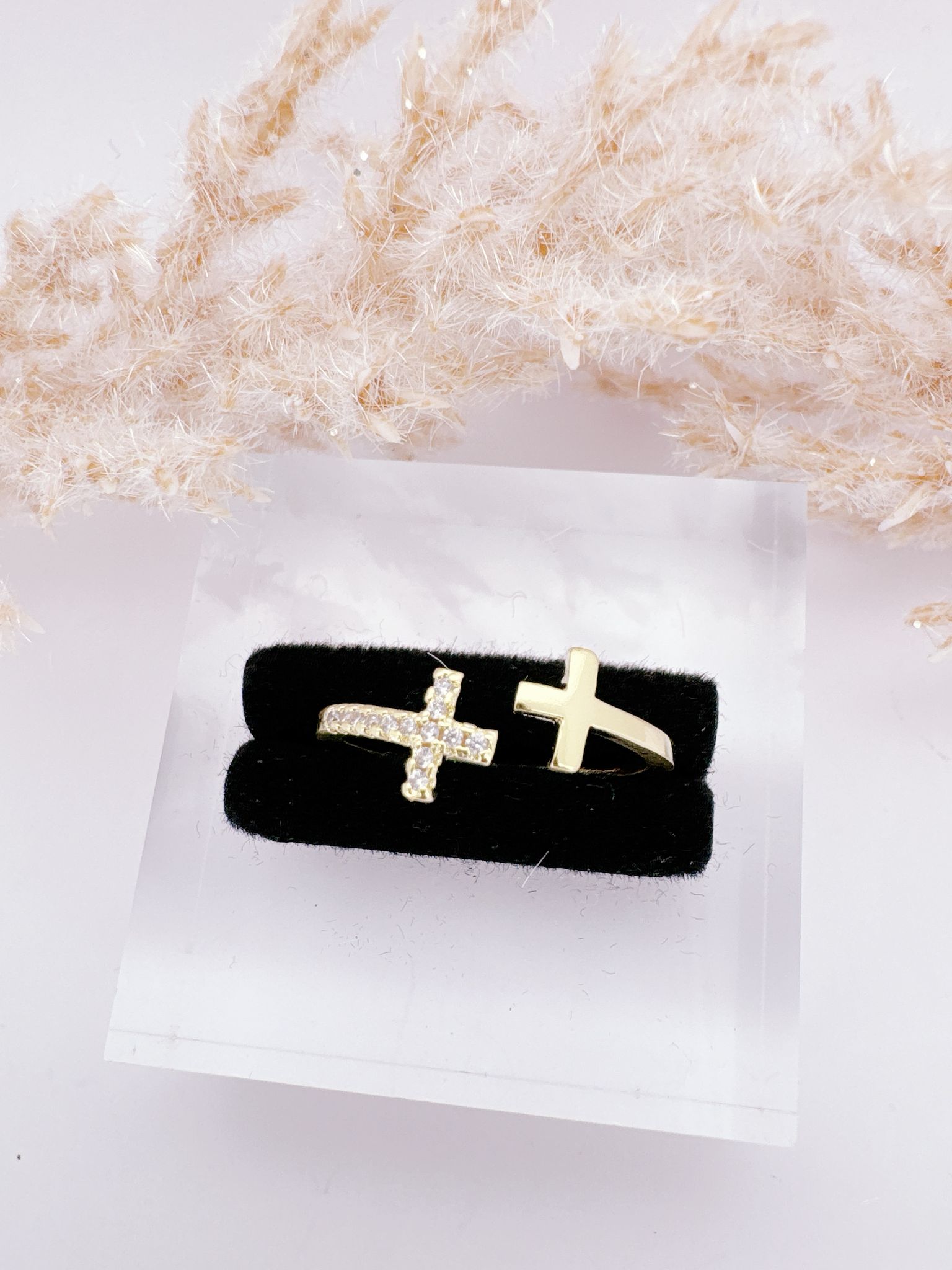 0138-ADJUSTABLE CROSS RING
